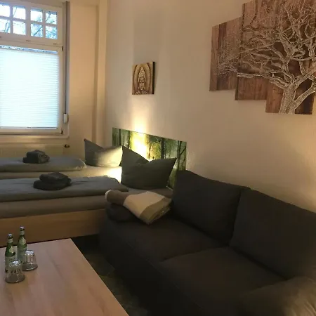 Πανσιόν Lotti Friedrichshain *